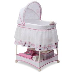 Minnie Mouse Bassinet 