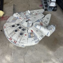 Millenium falcon 