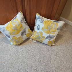 Throw Pillows