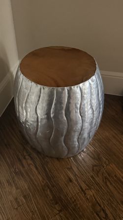 Silver Beautiful Coffee Table / Side Table ❤️