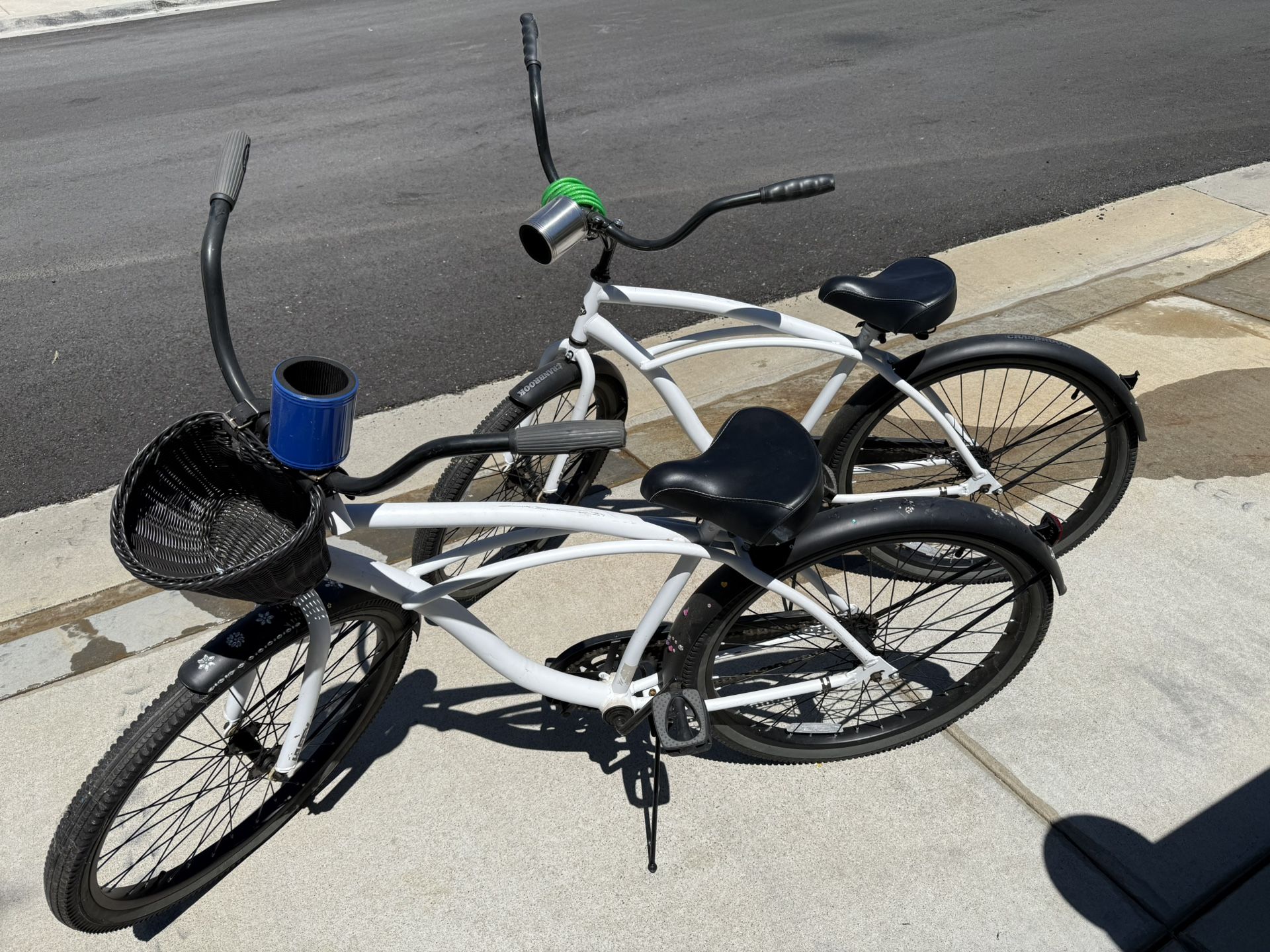 2 Huffy Beach Cruisers Men’s & Women’s $150 Both