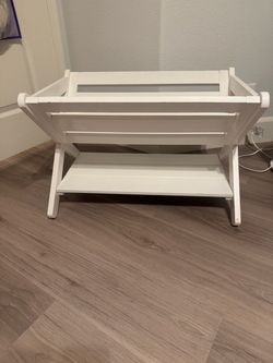 Lipper book caddy with shelf
