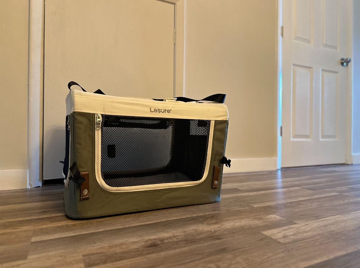 Lesure Collapsible Traveling Dog Crate