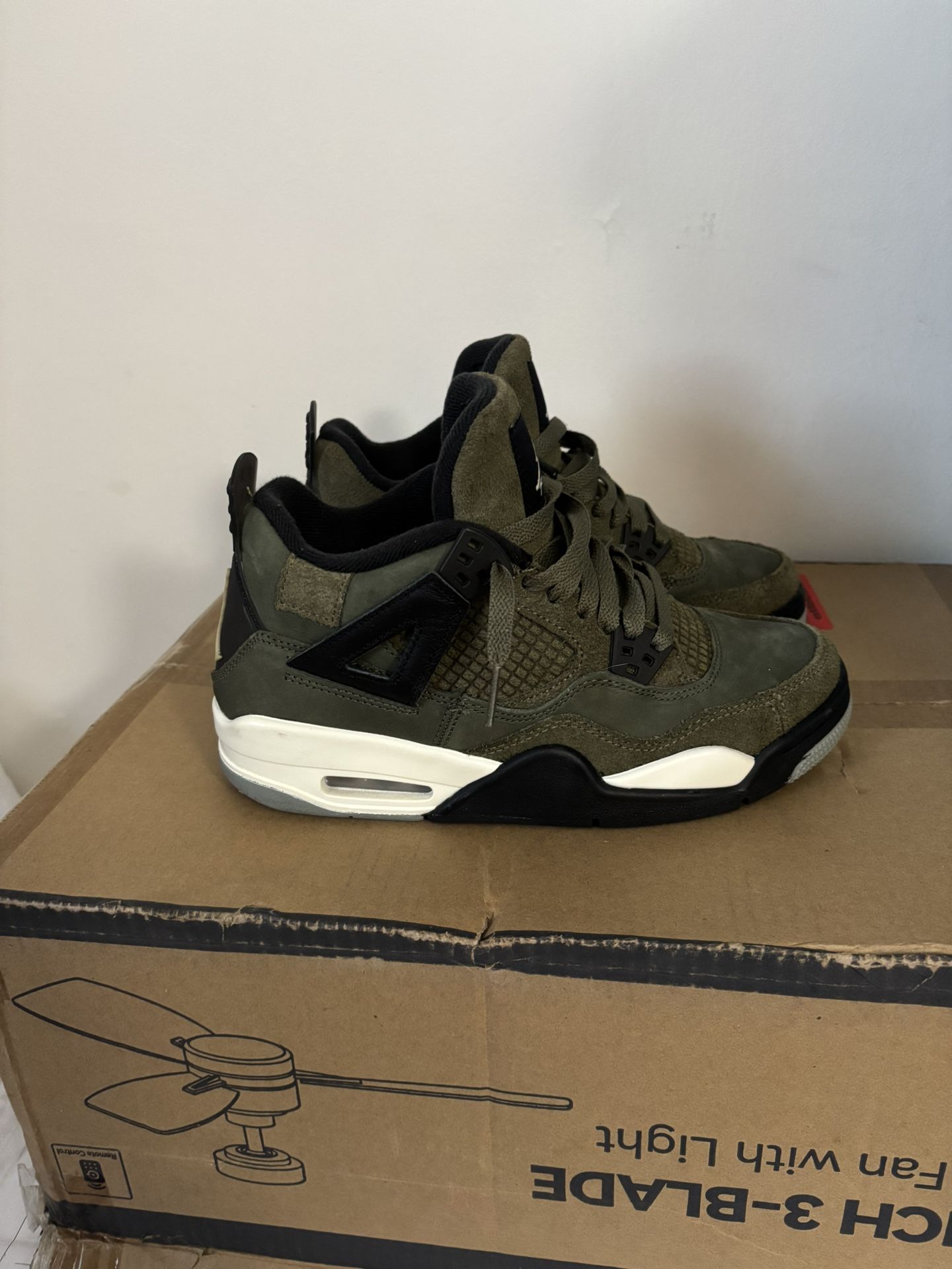Medium olive Jordan 4 6 Y
