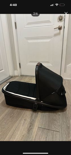 Mom cozy bassinet only