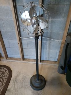 Vintage Cast Iron 10 In Standing Oscillating Fan