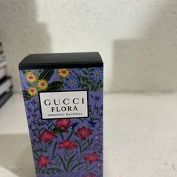 New But Open Box Gucci Flora Gorgeous Magnolia Eau de Parfum, 1fl Oz