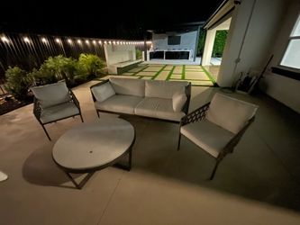 Outdoor patio furniture