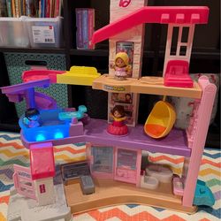 Little people Barbie playhouse