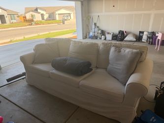 Beautiful White/Cream 3-Seat Sofa – Great Condition