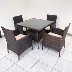 (NEW) $250 (5pcs) Wicker Dining Set Outdoor Patio Furniture 35x35” Glass Table with Umbrella Cutout, 4 Chairs