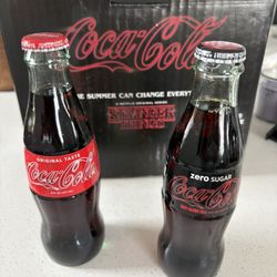📺 Stranger Things x Coca-Cola 2019 "Collector’s Set" (Damaged/Empty Cans)