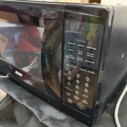 Kenmore black microwave