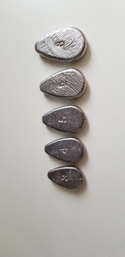 Fishing sinkers / fishing weights