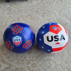 🔥 Brand New USA Soccer Balls Patriotic Red White Blue Training Practice Set World Cup Futbol FIFA Summer Play Game 👀
Brand New Condition
⚽ Includes