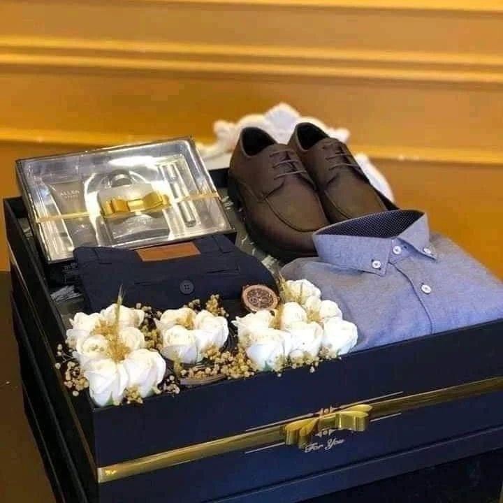 Order For Any Type Of Basket And Wrapping