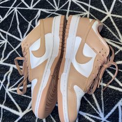 Nike dunk low rose women’s 7.5 used