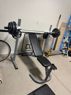 Bench press and weights