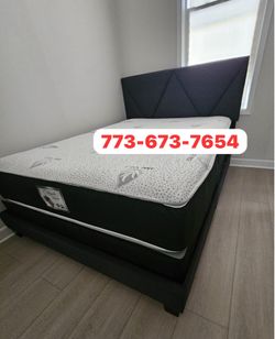 Complete Queen bed! BRAND NEW & Ready for delivery