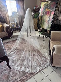 Brand new veils for sale.