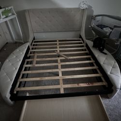 Queen Size Bed 