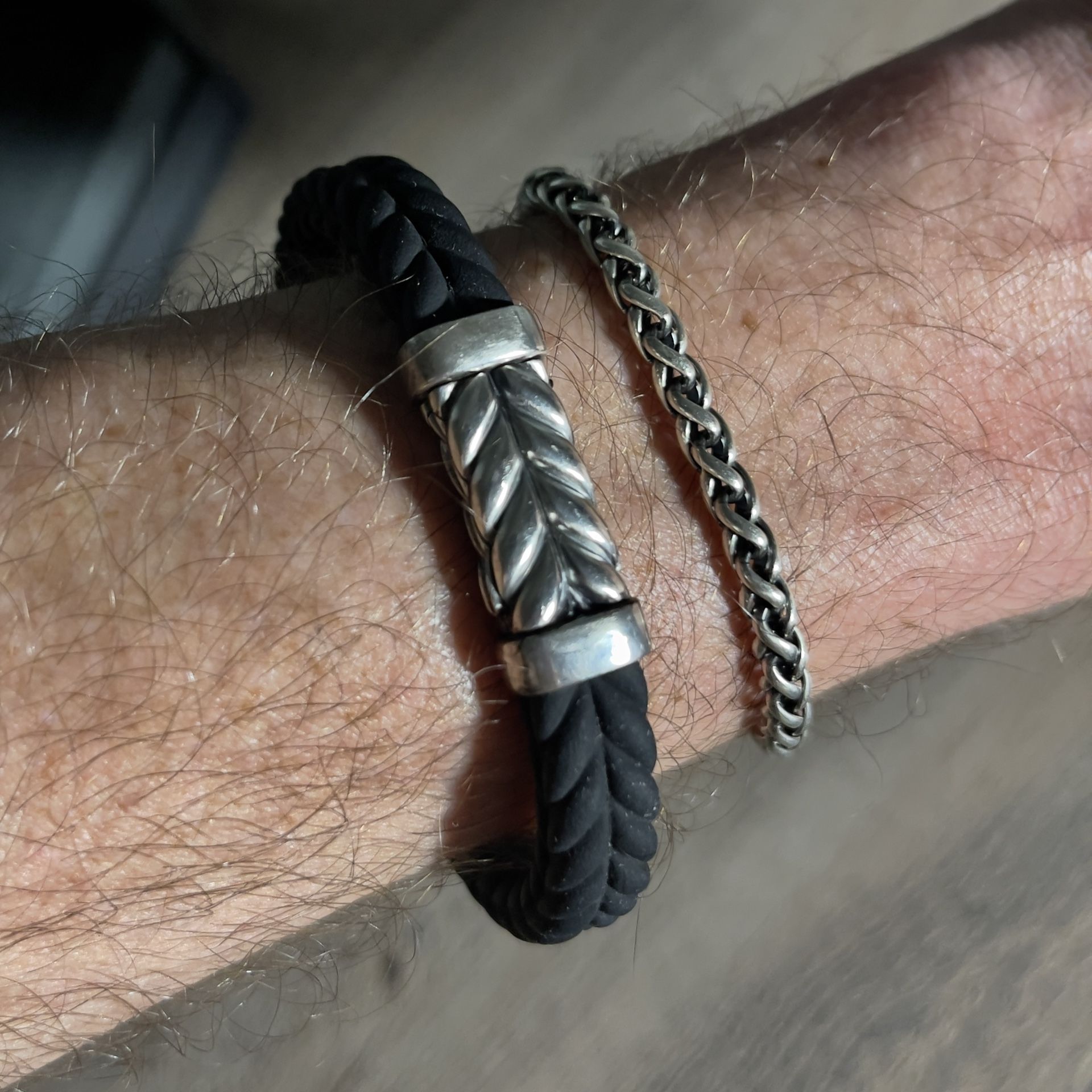 David Yurman Mens Chevron Rubber Bracelet