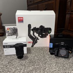  SONY A7IV & SIGMA 24-70mm 2.8 II & GIMBLE
