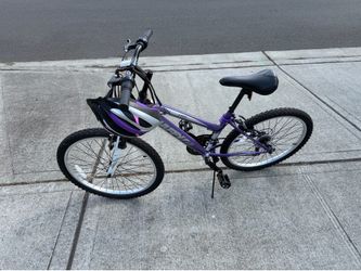 24" Huffy Highland Mountain Bike (21-Speed) + Matching Helmet & Lock – Like New!