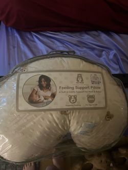 Breastfeeding support pillow