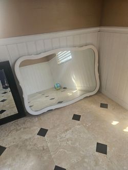 Mirror wall bedroom