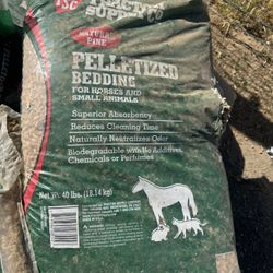 Premium Bedding For Animals 