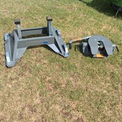 Champion BW 5th Wheel Hitch 