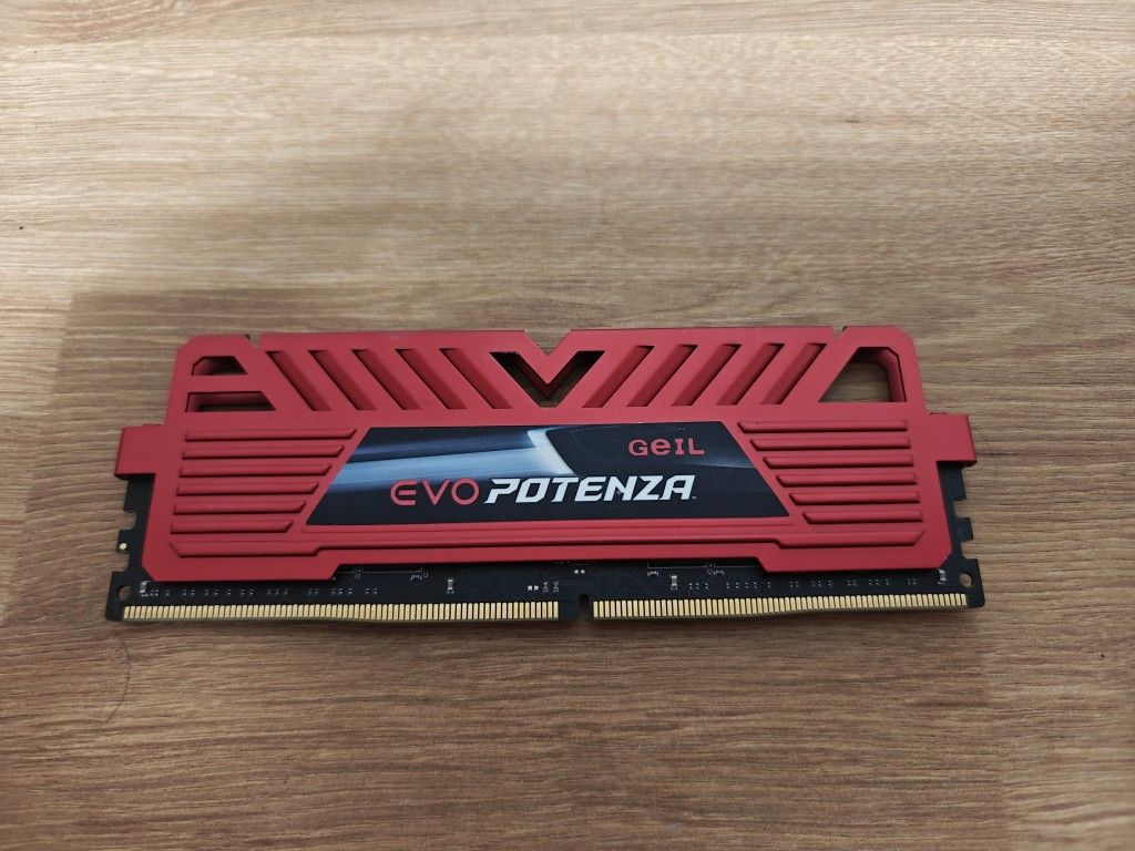 Single Geil Evo Potenza 8GB DDR4 RAM Like Corsair Gskill Kingston Memory For Gaming Desktop Computer PC