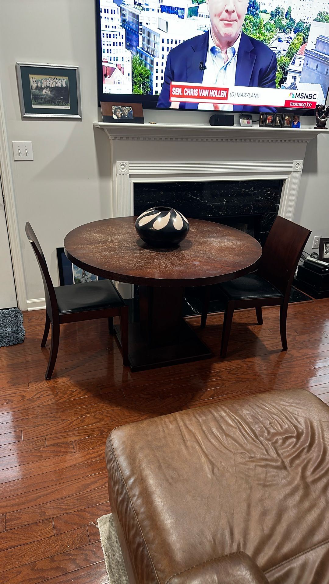 Crate and Barrel Breakfast Nook Dinette