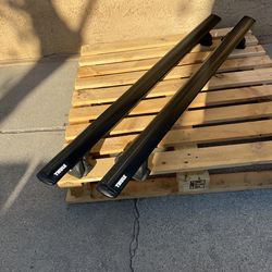 Thule WingBar Evo with Fixpoint Foot