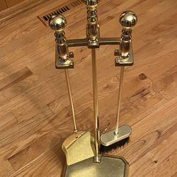 Vintage Metal Indoor Outdoor FIREPLACE TOOLS stand 4 Piece set gold Finish Tool Set
