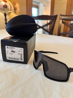 Oakley Sutro S