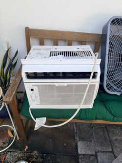 Toshiba 6000 BTU air conditioner