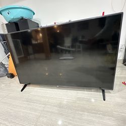 55 Inch Smart LG TV 