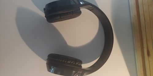 Brand New Black Wireless Headphones!