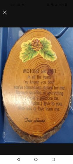 Vintage wood dad and mom plaque