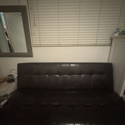 Black Futon 