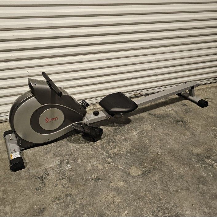 Sunny Fitness Rower 