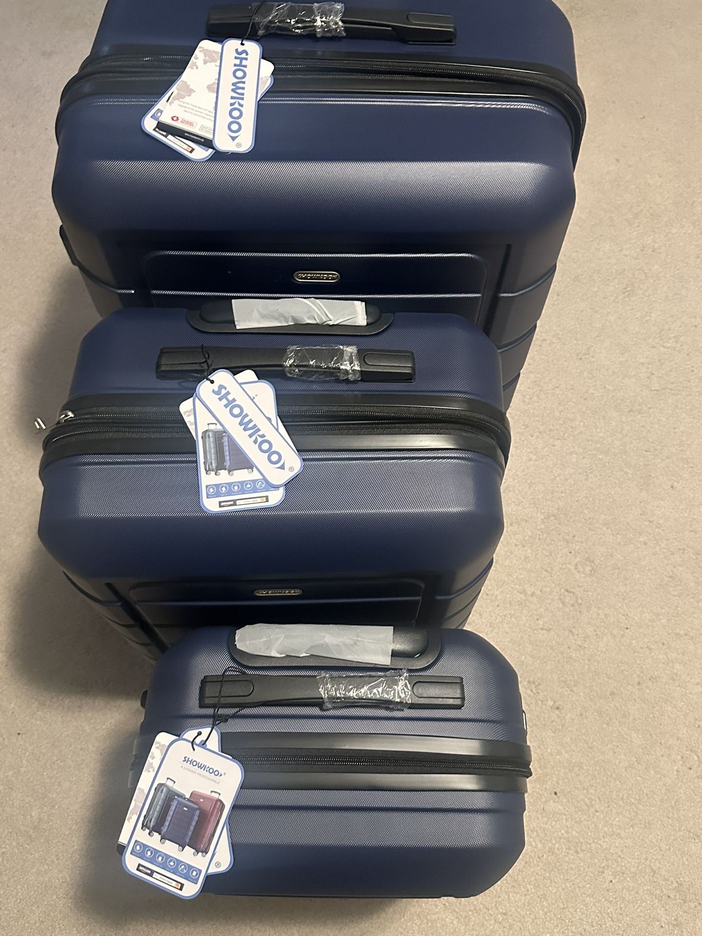 SHOWKOO HARDSIDE LUGGAGE