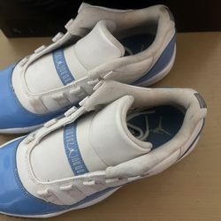 Size 5y - Jordan 11 Retro Low UNC 2017