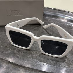DEZI SUNGLASSES BY DESI PERKINS (SWITCH)