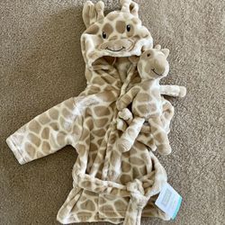 Hudson Baby Snuggle Time Gift Set - 0-9 months bathrobe and plush giraffe - NEW with tags 