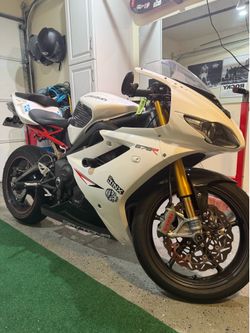 Triumph 675R Daytona