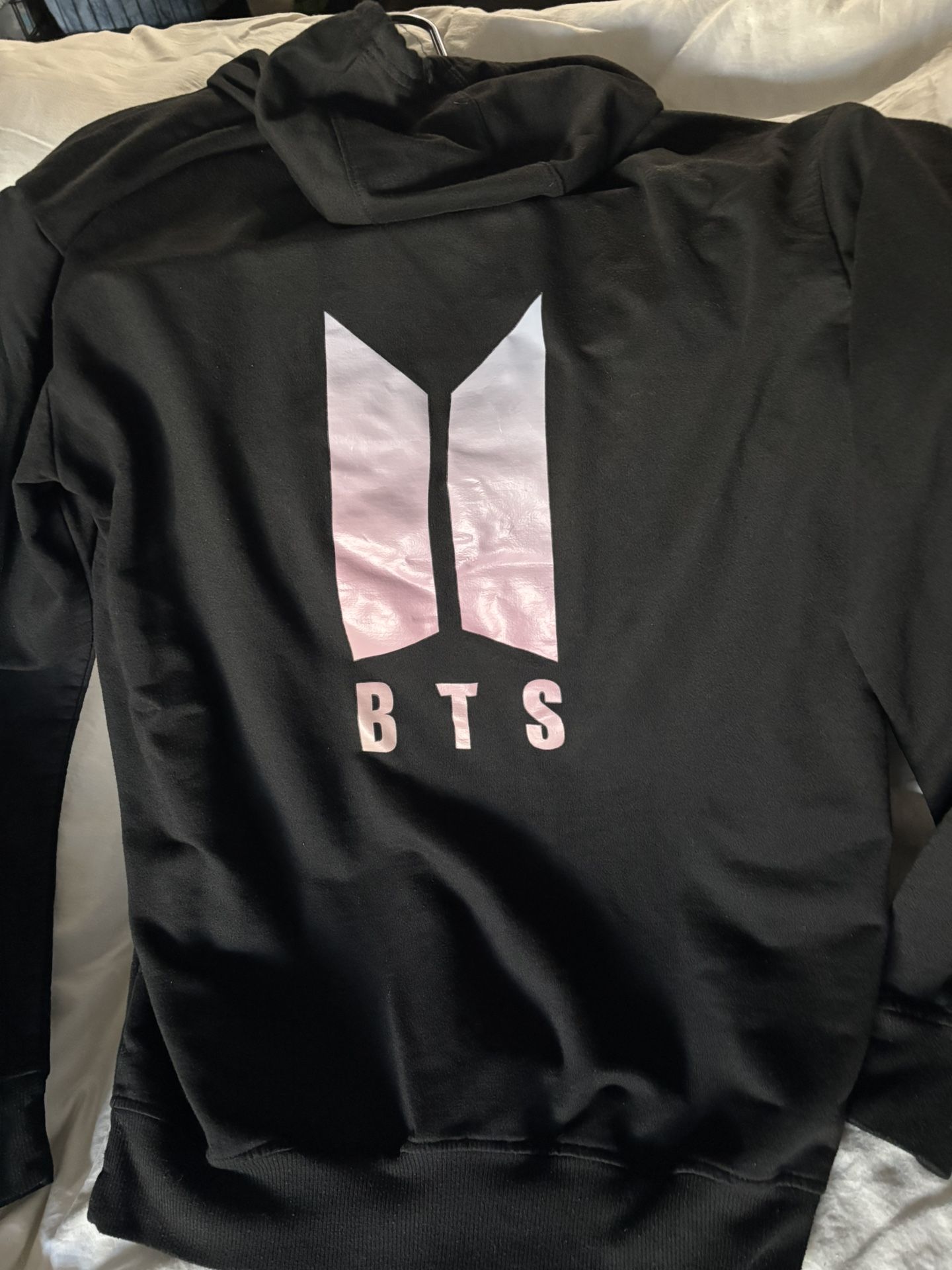 BTS Sweatshirt Med