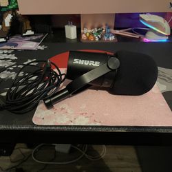 Shure MV7 Podcast Streaming Mic Barely Used